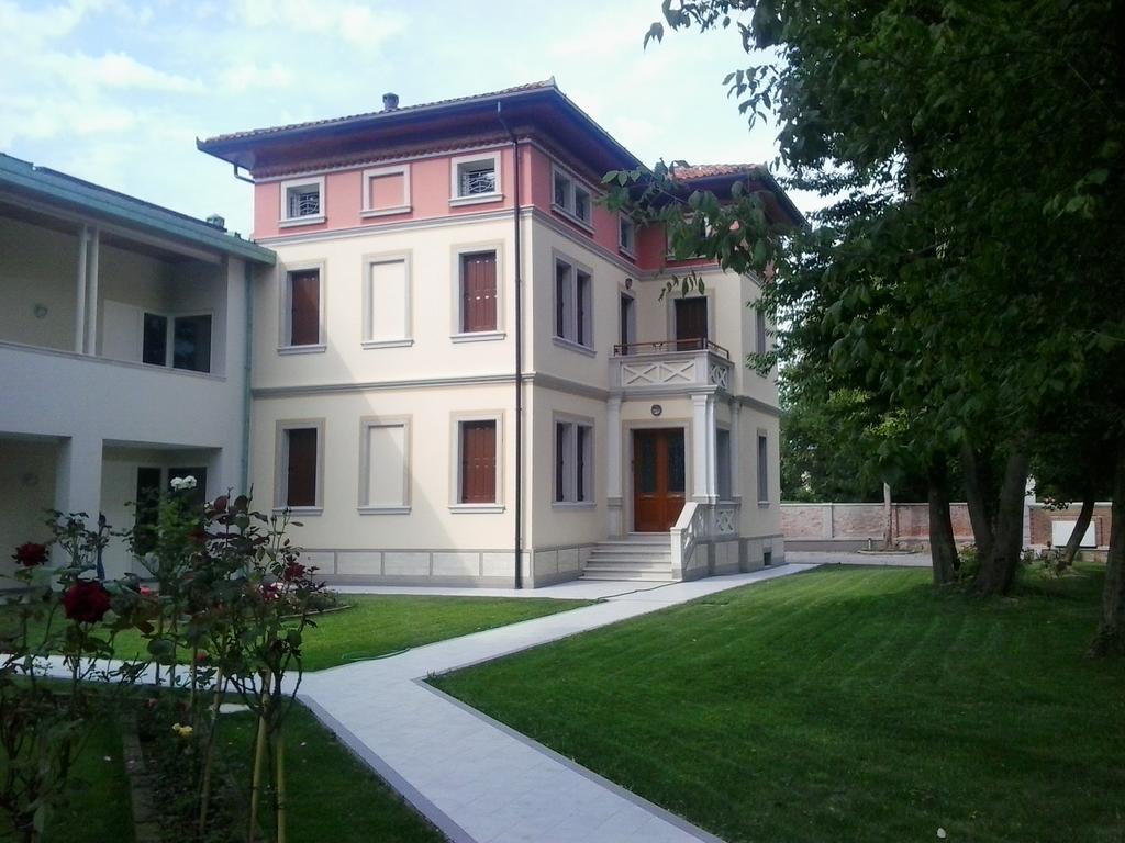 Villa Delle Rose Портогруаро Екстериор снимка